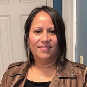 Meet your Posher, Esmeralda